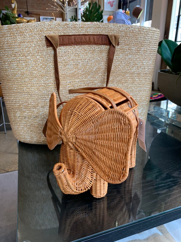 Head to Footsies - Galveston Travel Guide